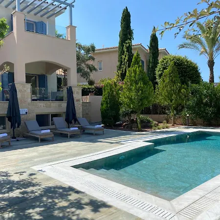 Phaedrus Living Amorosa 13 Beachside Villa Polis